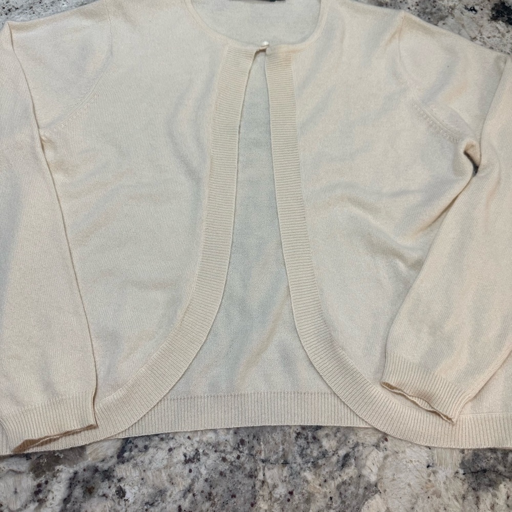 Romanes & Paterson Cream Colored 100% Pure Cashmere Sweater Size M